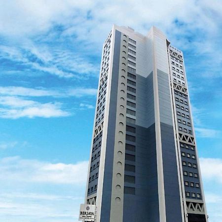 Berjaya Makati Hotel Makati City Zewnętrze zdjęcie