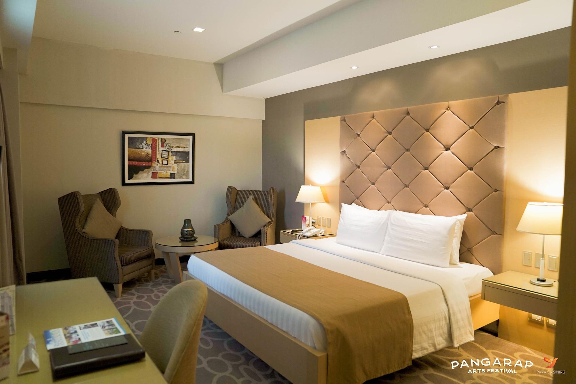 Berjaya Makati Hotel Makati City Zewnętrze zdjęcie