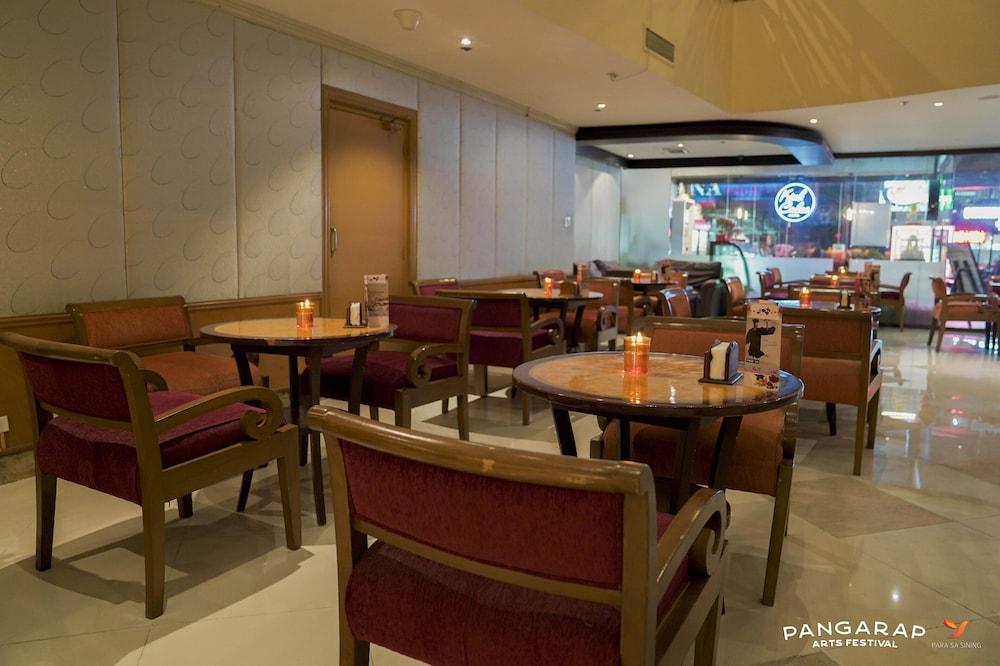 Berjaya Makati Hotel Makati City Zewnętrze zdjęcie